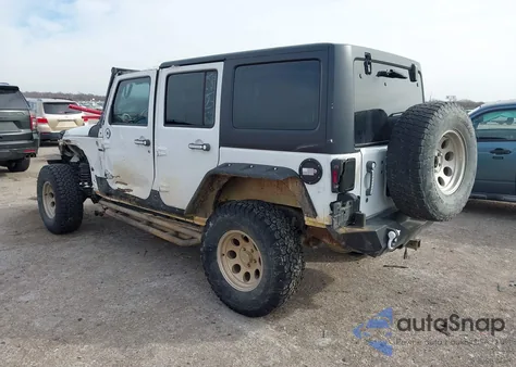 2014 Jeep Wrangler Unlimited Sport z USA, uszkodzony, nr VIN 1C4BJWDG7EL210262